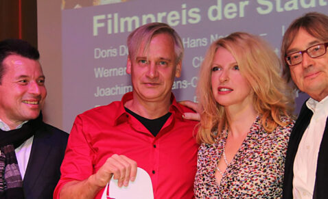 Der Filmpreis der Stadt Hof 2014 geht an den Regisseur und Autor Chris Kraus.